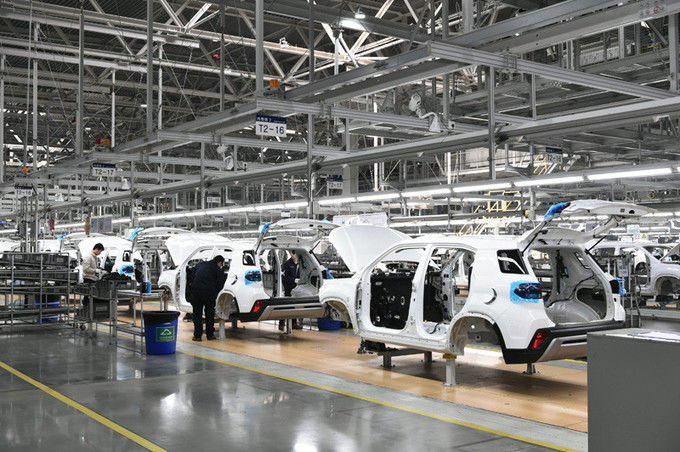 Shaanxi Xianghelixin Automobile Sales Service Co., Ltd. γραμμή παραγωγής του κατασκευαστή
